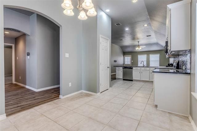 Building Photo - 3611 Redwood Cir