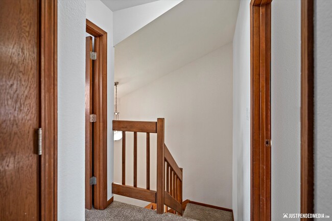 Building Photo - Modern Southside Duplex