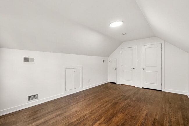 Building Photo - 3 Bed 3 Bath - Silver Spring Split Level -...