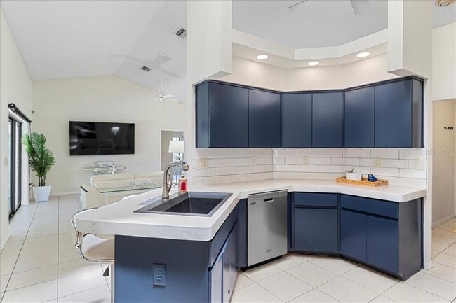 Building Photo - 211 Forest Wood Ct