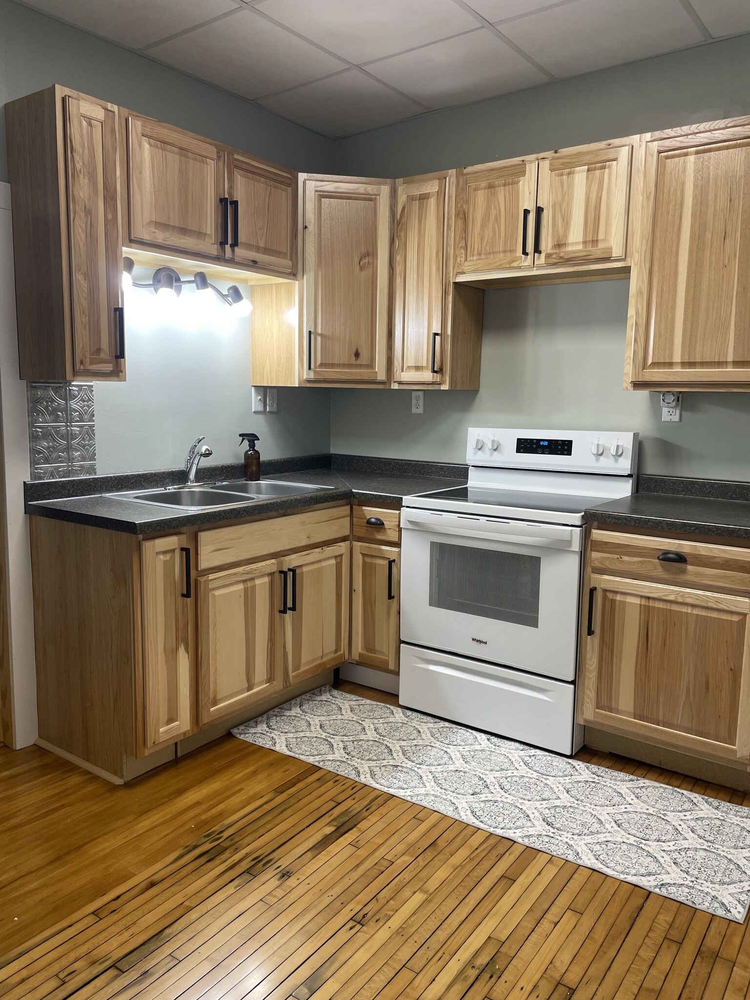 New appliances - 220 S 61st Ave W