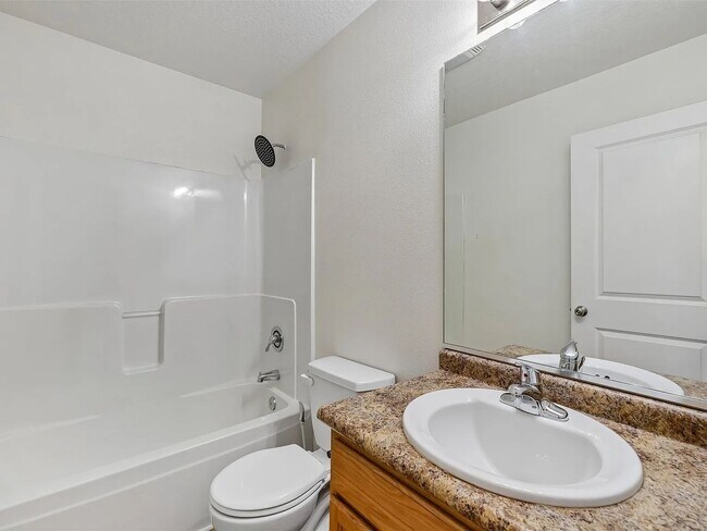 Building Photo - 3180 SW Arlan Ln