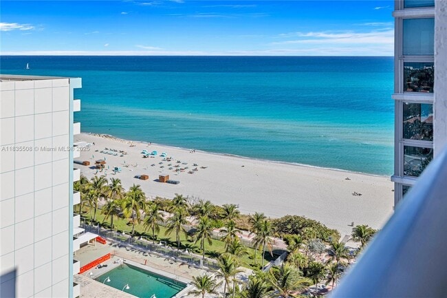 Building Photo - 2655 Collins Ave