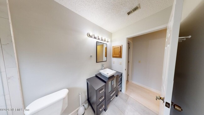 Building Photo - 12644 Thicket Ridge Dr