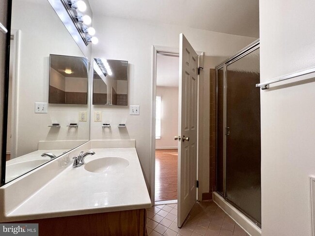 Building Photo - 1525 Templeton Pl