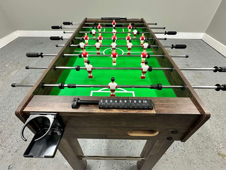 Building Photo - 142 West Tisbury Lane