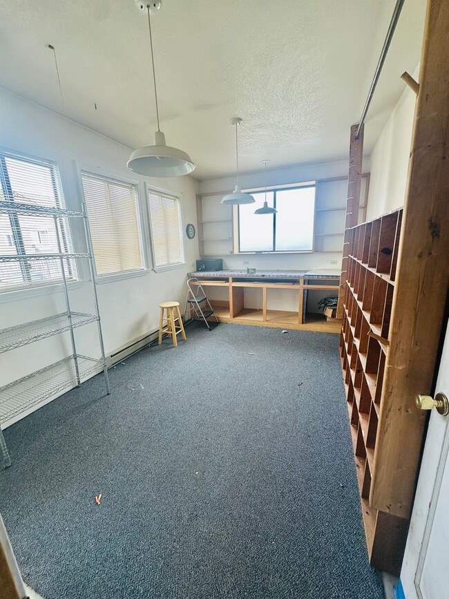 Building Photo - Gorgeous Kalispell home with Historical Charm