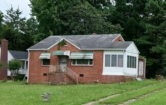 Building Photo - 1833 S Alston Ave