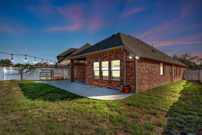 Building Photo - 19906 Durwood Pines Ln