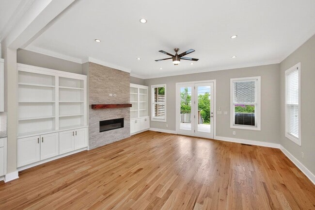 Building Photo - 4704A Kentucky Ave