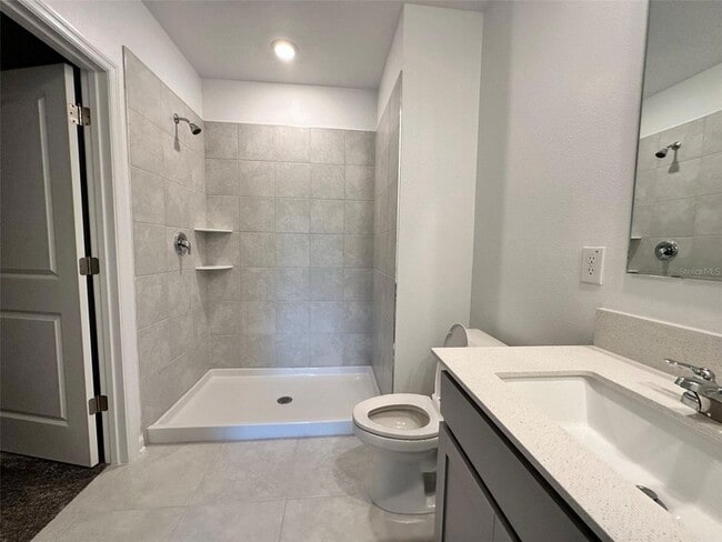 Building Photo - 335 Loch Ct