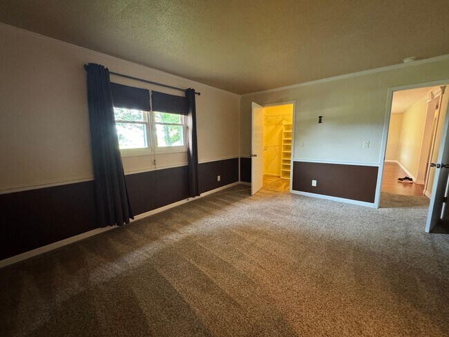 Building Photo - 1701 S Tower Rd