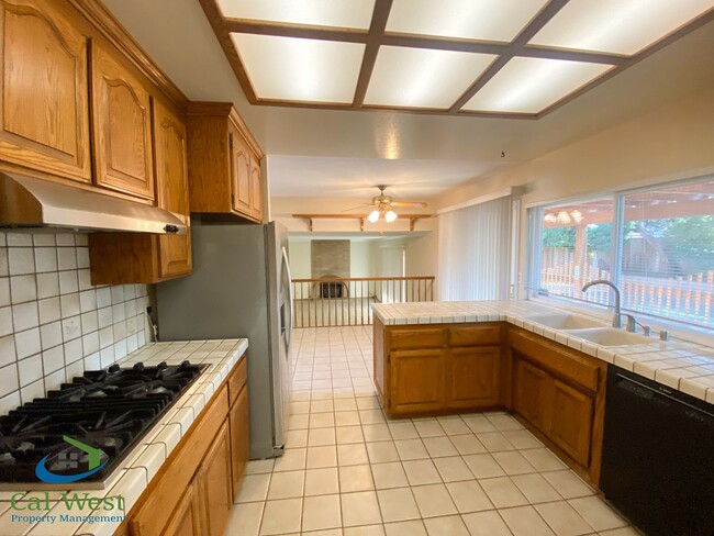 Building Photo - $4795 - 2 Story 4 Bed/2.5 Bath Almaden Hom...