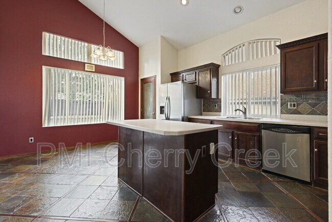 Building Photo - 20410 E Bellewood Pl