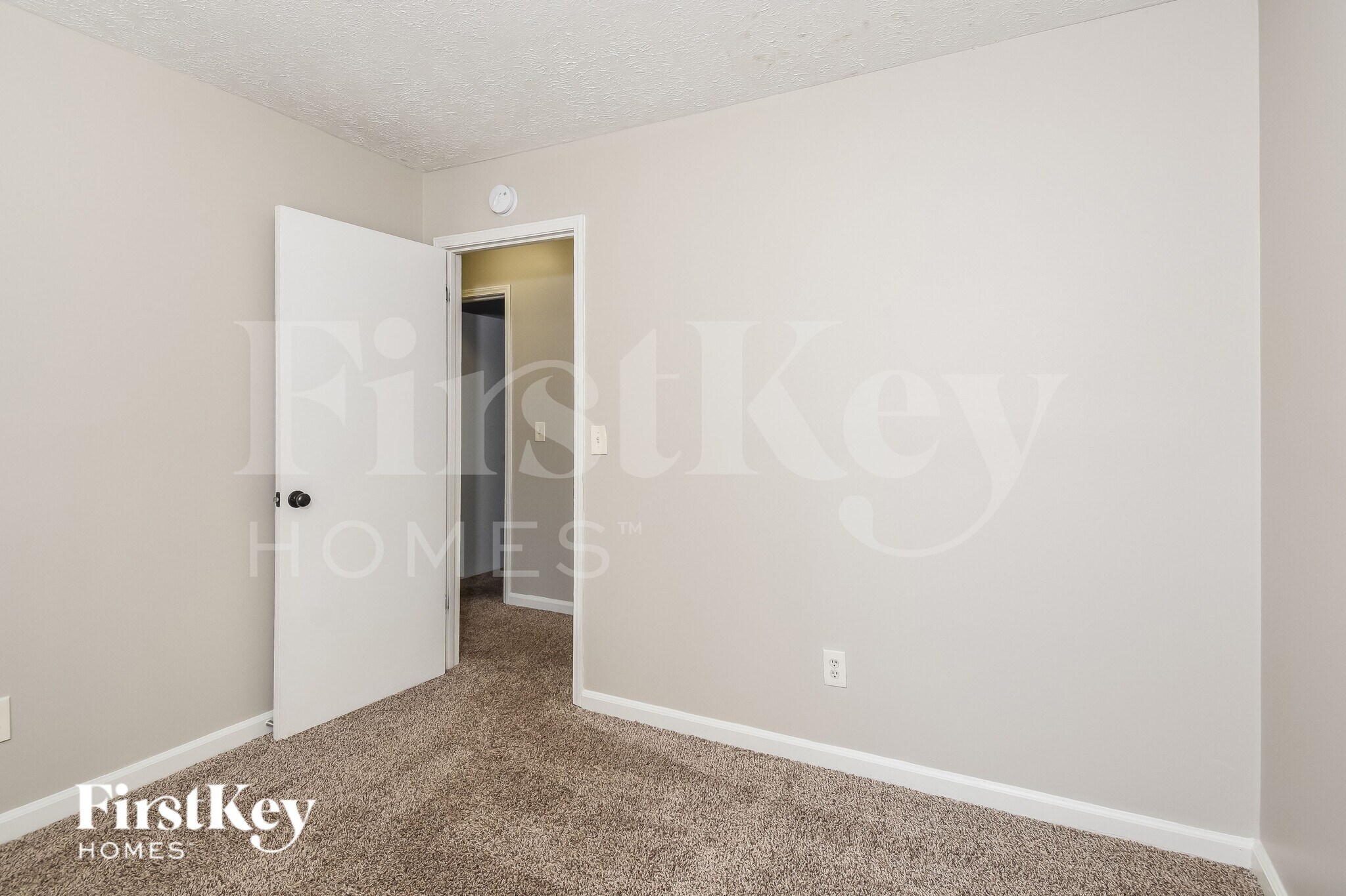 Building Photo - 2750 Bankstone Dr SW