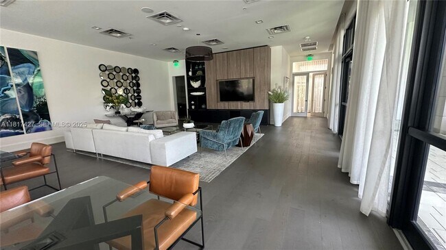 Building Photo - 8001 NW 41st St