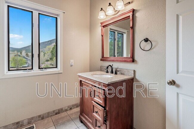 Building Photo - 4154 E Broken Rock Loop