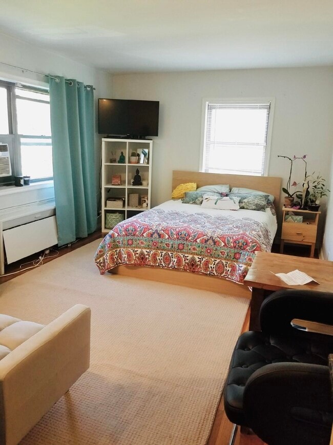 Building Photo - 400 Fairview Ave