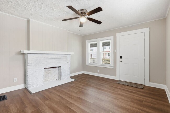 Building Photo - 783-785 S 18th St