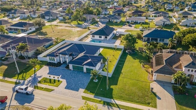 Building Photo - 4016 Chiquita Blvd S