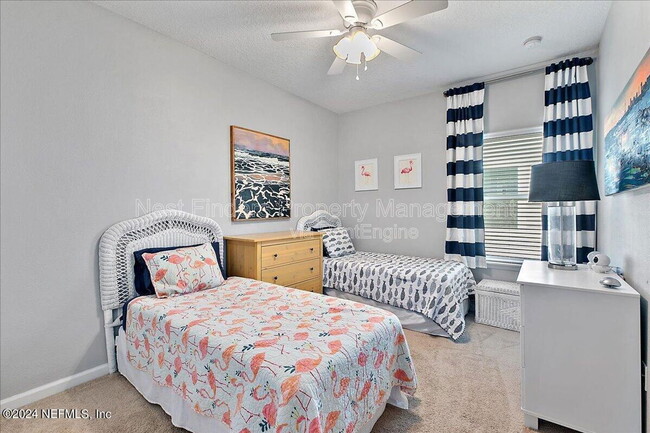 Building Photo - 61 MOORINGS COURT