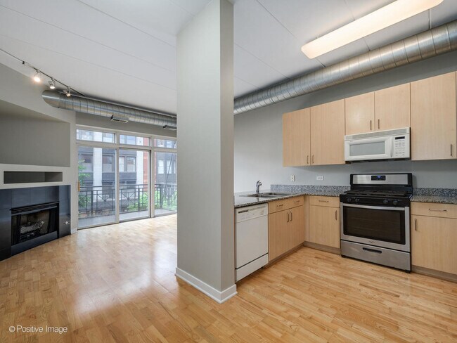 Building Photo - 1155 W Madison St