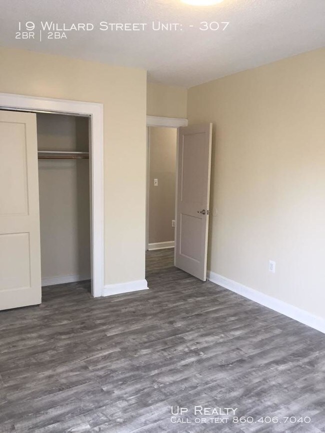 Building Photo - 19 Willard St