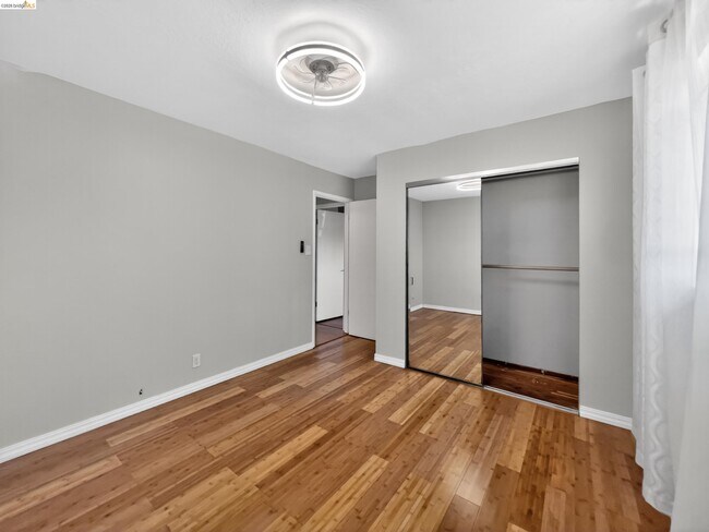 Building Photo - 2928 Rio Grande Dr