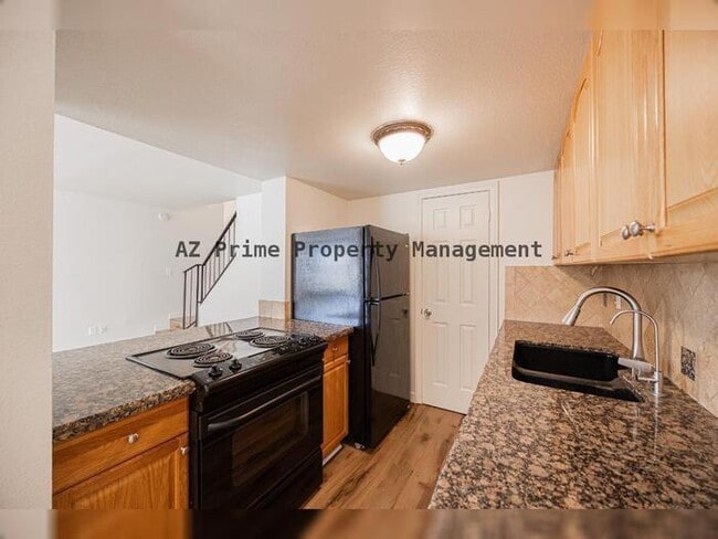 Building Photo - 8113 E Glenrosa Ave
