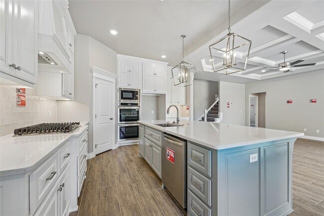 Building Photo - 12401 Samara Dr