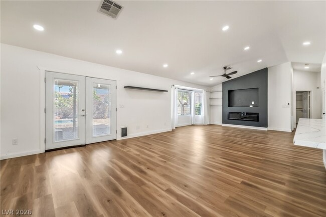 Building Photo - 130 Weatherstone Dr