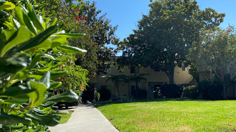 Common area in front of Condo entrance - 6474 Cavalleri Rd