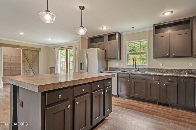 Building Photo - 4815 Big Springs Rd