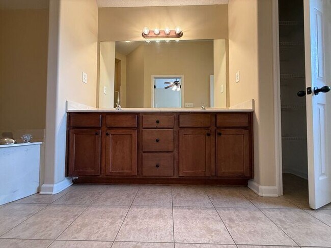 Building Photo - Gated Community - 3 Bedroom 2 Bathroom Cordova Rental Home