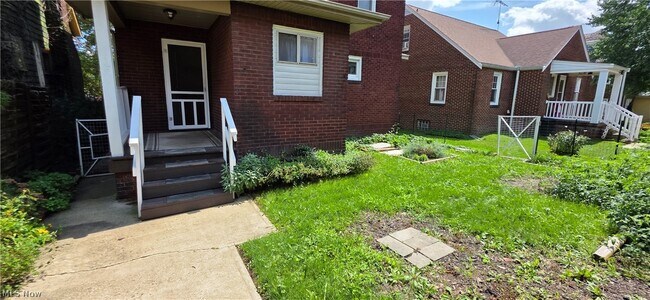 Building Photo - 3511 Orchard St