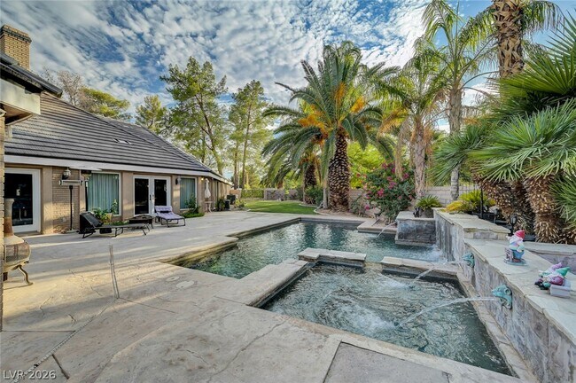 Building Photo - 7258 Loma Alta Cir