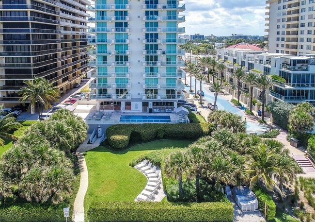 Building Photo - 9499 Collins Ave