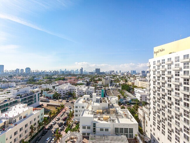 Building Photo - 1500 Ocean Dr