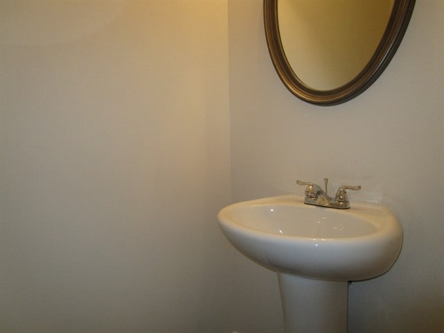 Building Photo - 2400 Freemont St