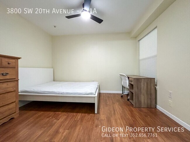 Building Photo - 3800 SW 20th Ave