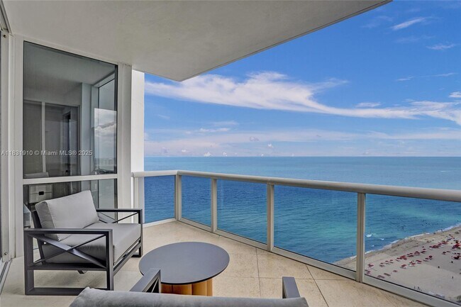 Building Photo - 18101 Collins Ave