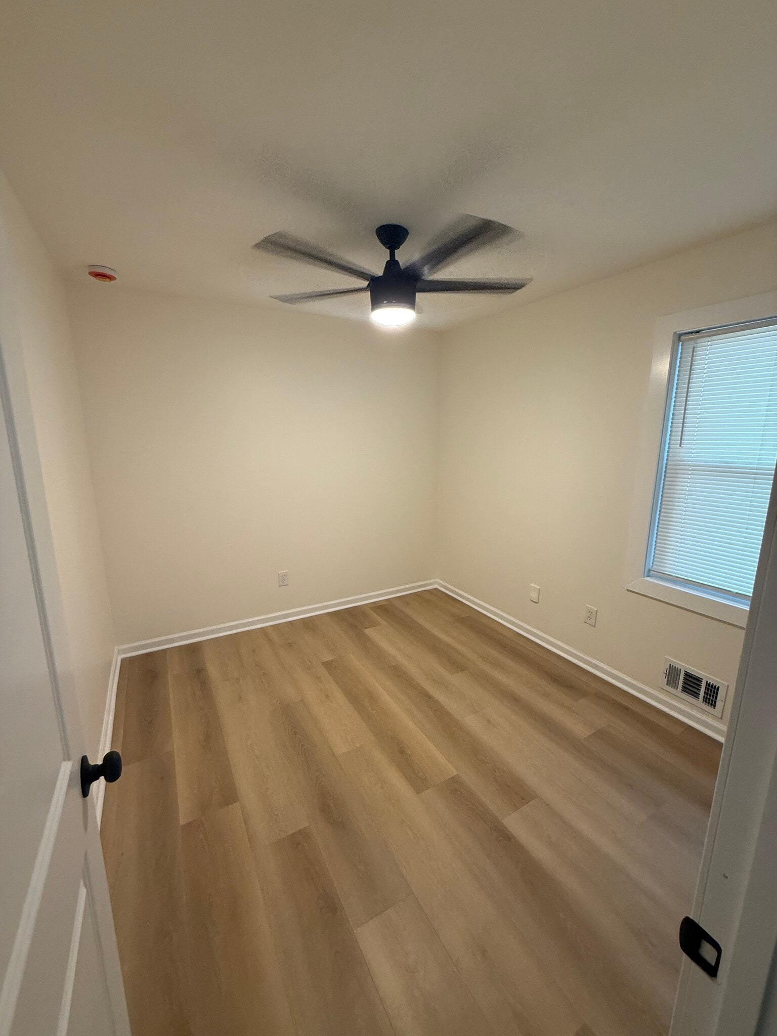 Building Photo - 1743 Thomasville Dr SE