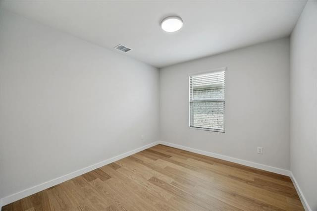 Building Photo - 737 Poppy Ln