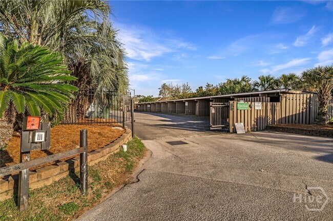 Building Photo - 12502 Apache Ave