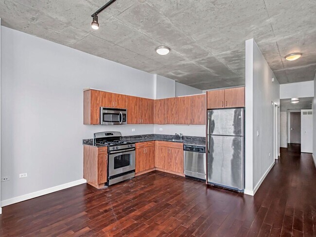 Primary Photo - Fabulous 1 Bedroom Condo