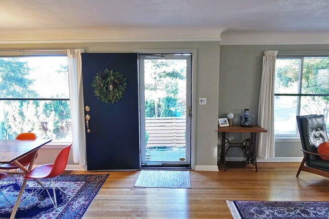 Building Photo - Hillsdale Ranch