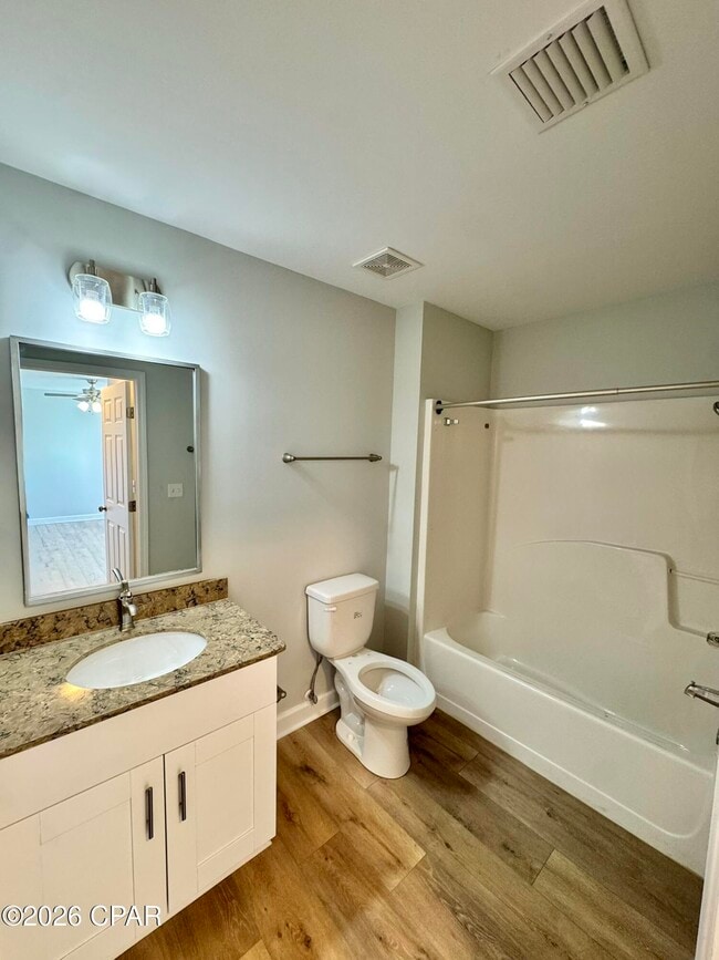 Building Photo - 3124 Meadow St