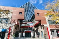 Building Photo - 1 bedroom in Chicago IL 60610