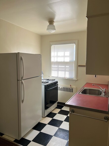 Kitchen - 3097 Riddle View Ln