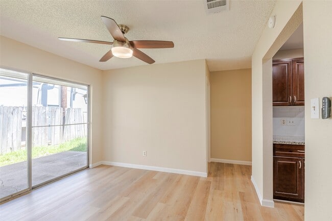 Building Photo - 1262 Rock Canyon Dr